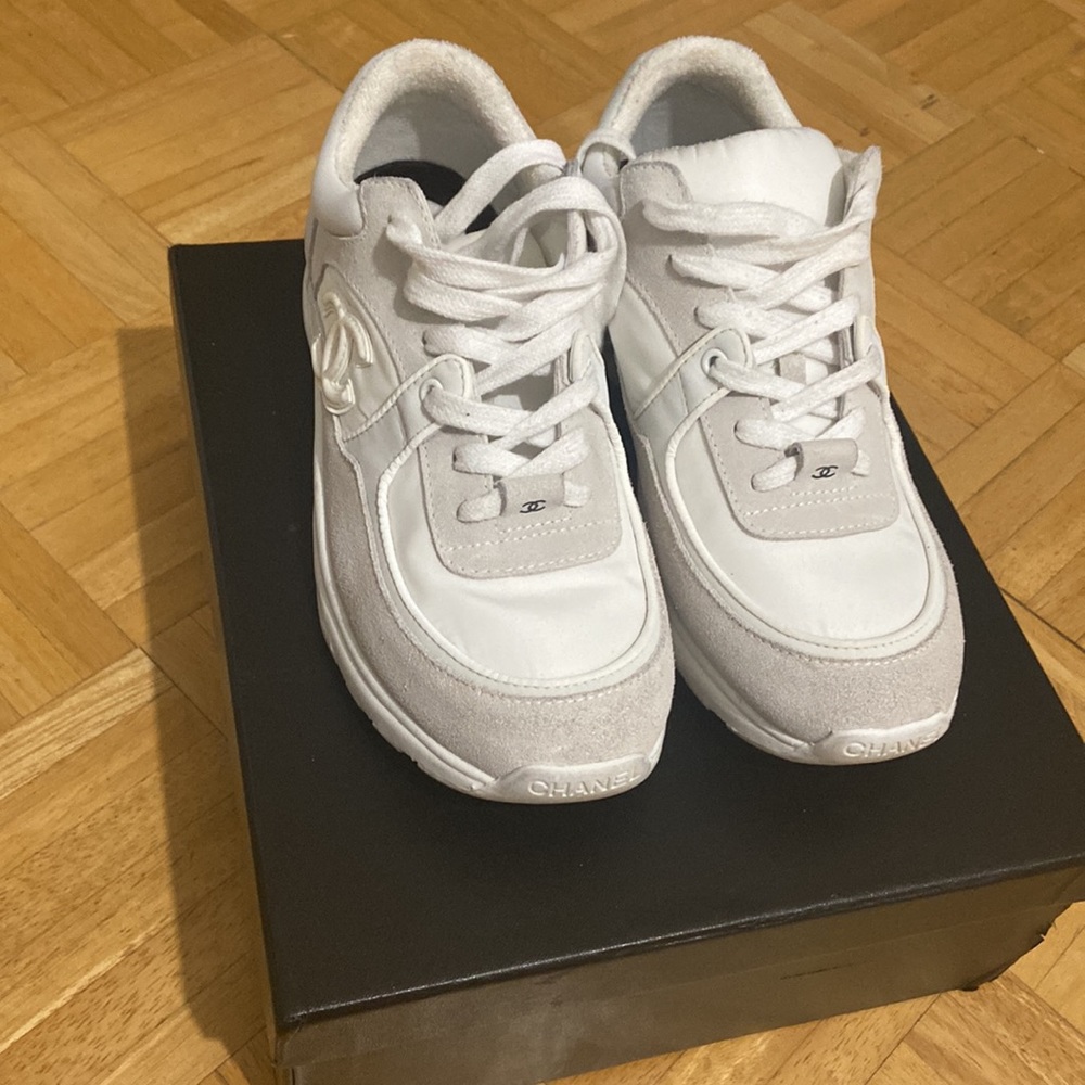 Chanel CC Sneakers| Size 40 - Picture 4 of 8